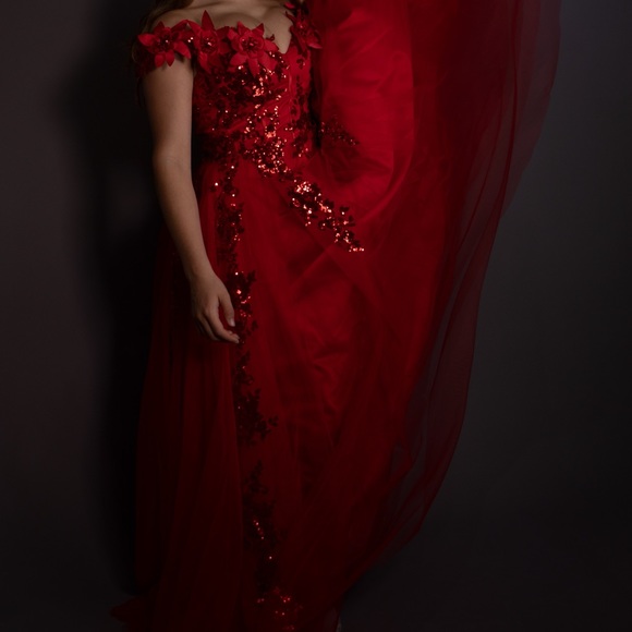Red prom ball gown dress - Picture 2 of 3